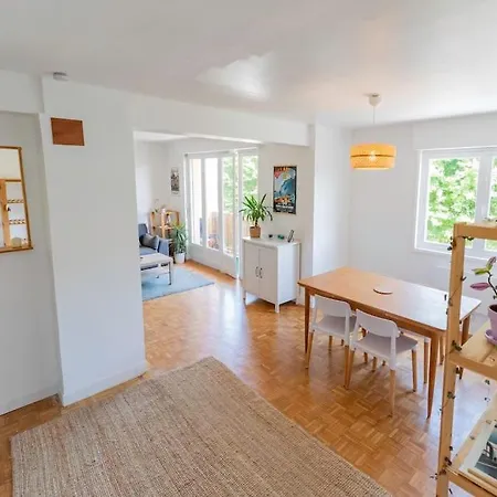 Logement Lumineux Proche Des Commodites Et Plages Апартаменты